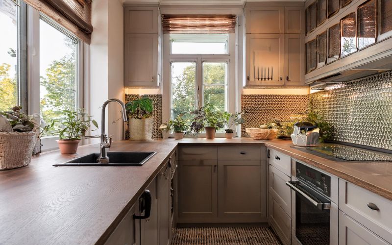 Köksinstallation i lägenhet i Tyresö Strand